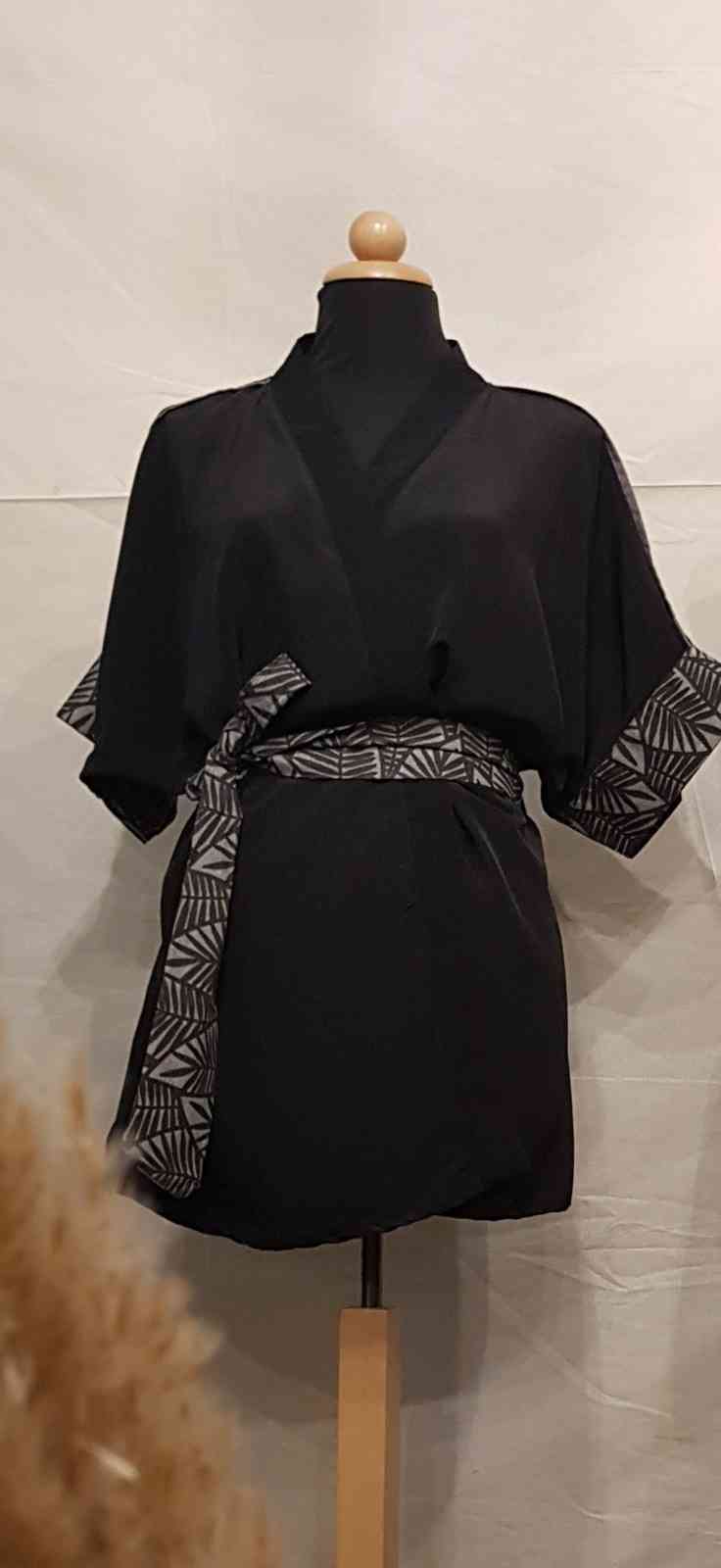 Avocado leaves robe
