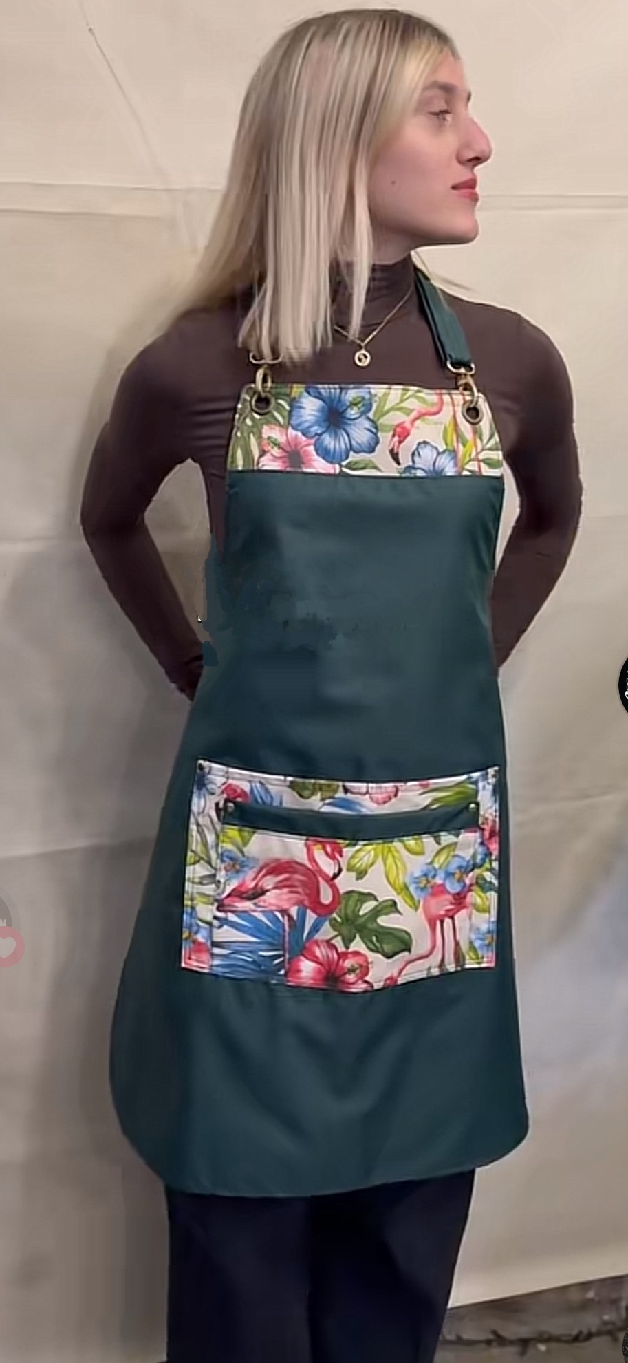 GINGERS_WATERPROOF apron